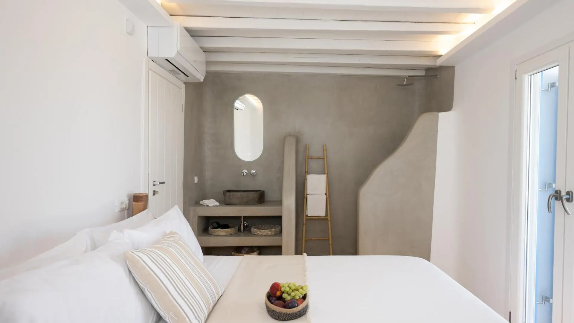 Sunrise Villa - Sea View Private Pools Mykonos Town 0*,  اليونان